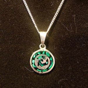 TAXCO Green Malachite Sterling Silver Necklace With Engraved Pendant